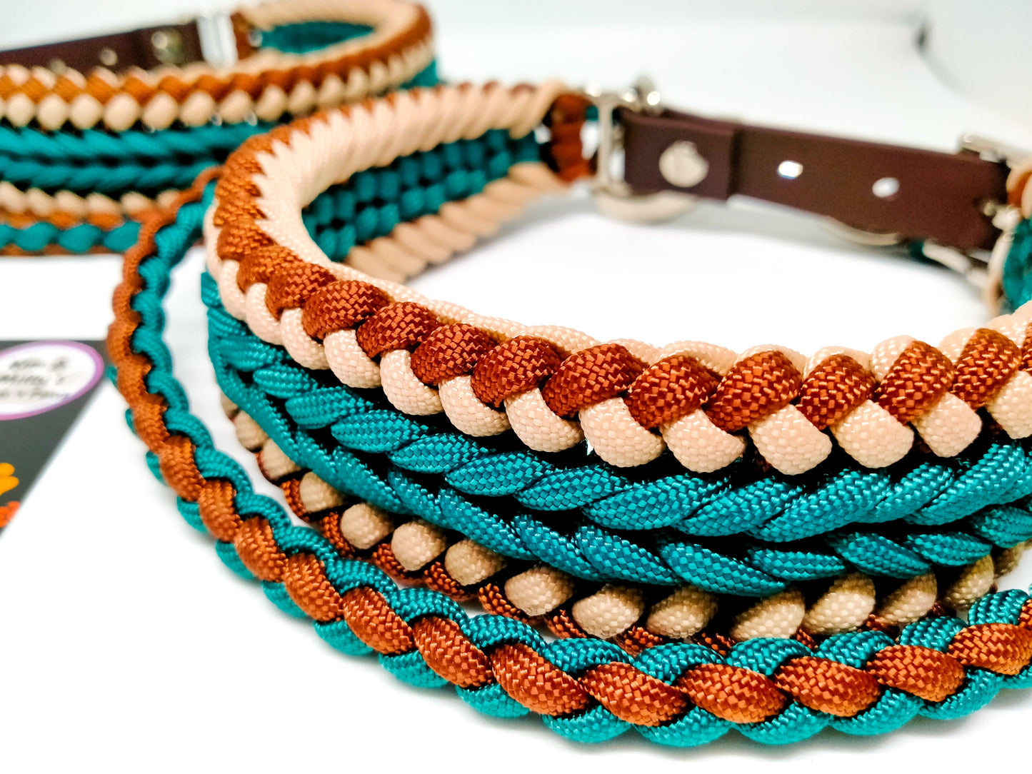 Dog Collar - "Endless Falls" cords4paws Paracord Handmade Dog Accessories Customizable Made in Germany Shipping worldwide