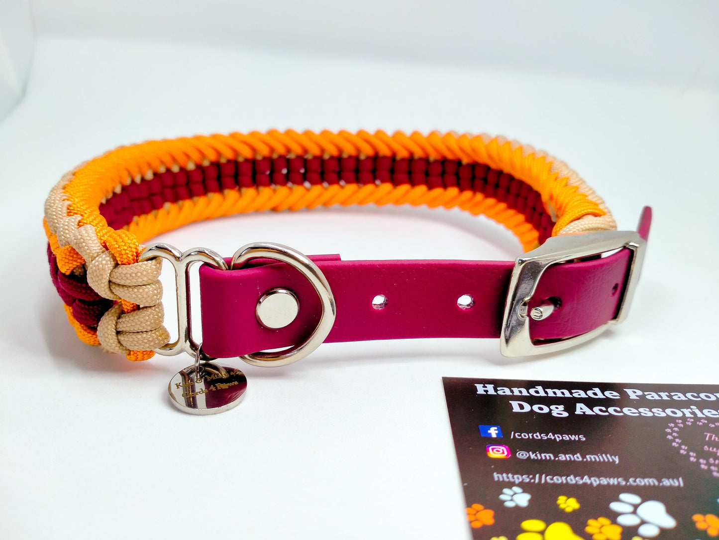 Dog Collar - "Endless Falls" cords4paws Paracord Handmade Dog Accessories Customizable Made in Germany Shipping worldwide