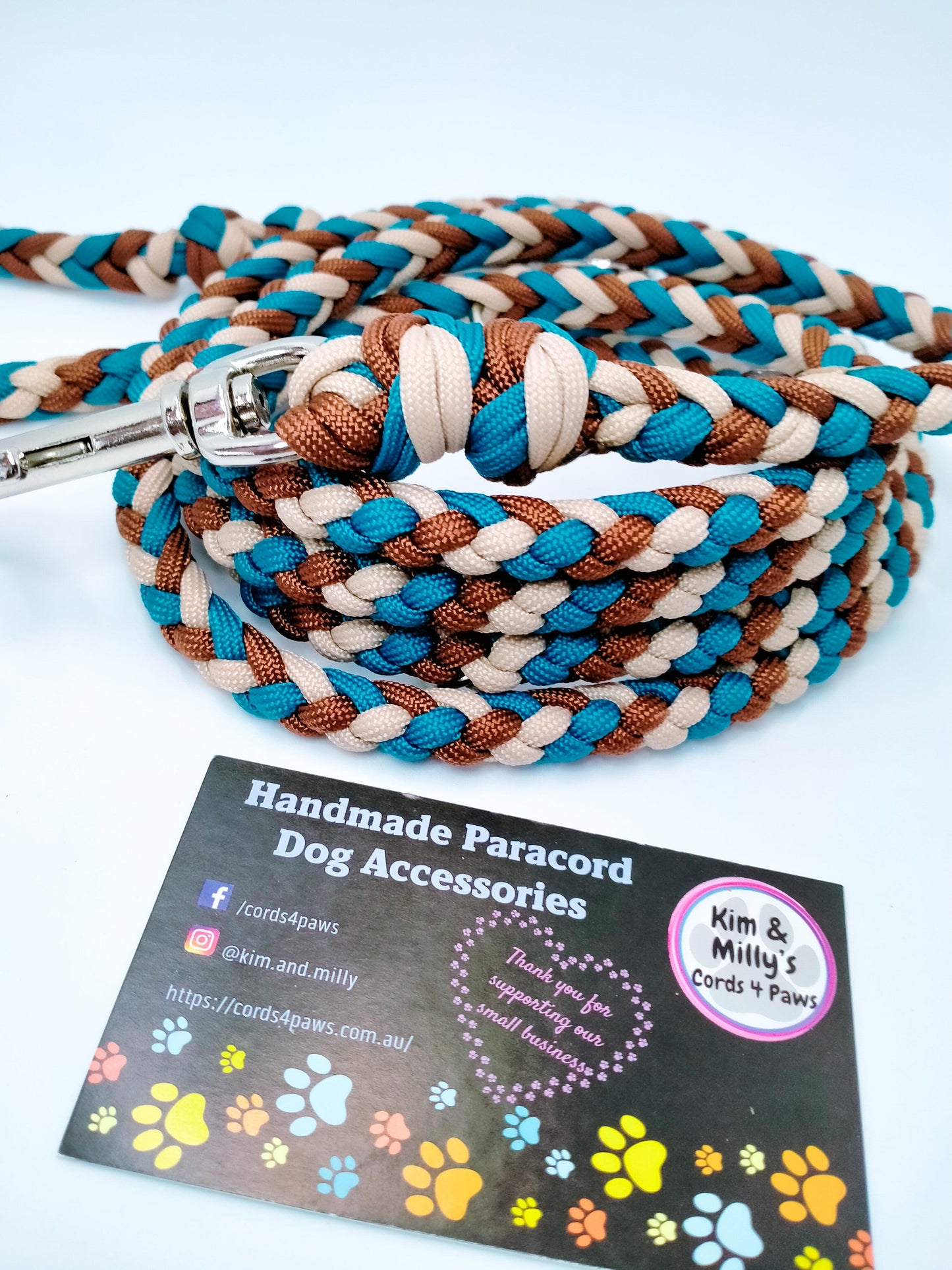 Adjustable Lead - 6 Strand Half Round Braid cords4paws Paracord Handmade Dog Accessories Customizable Made in Germany Shipping worldwide