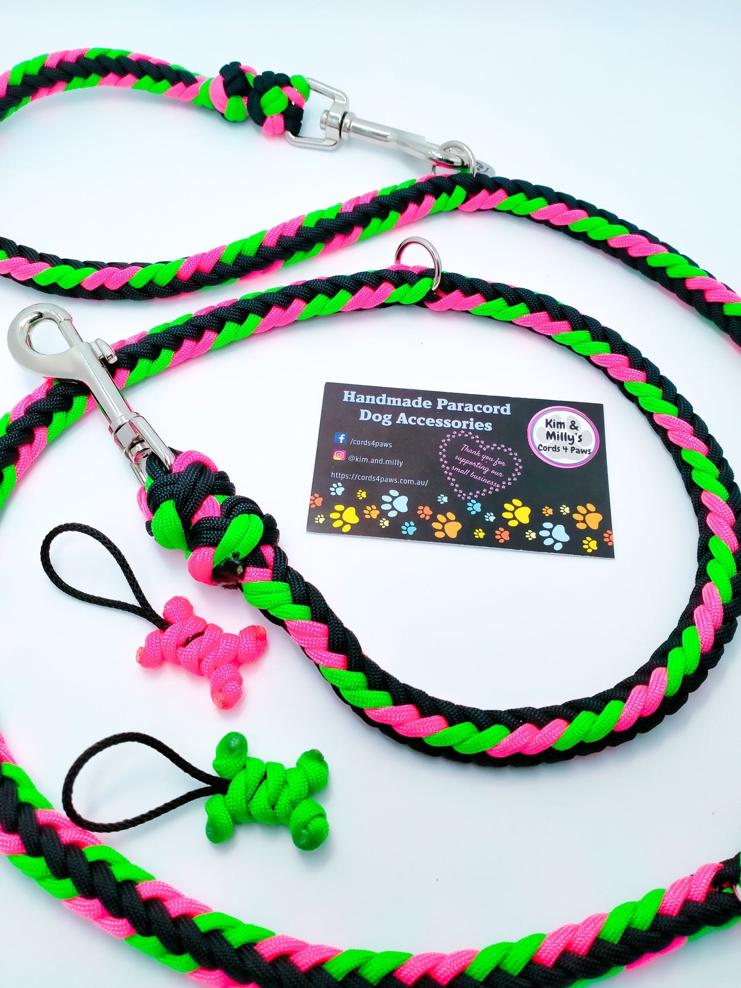 Adjustable Lead - Herringbone Kim & Milly's Cords 4 Paws Paracord Handmade Dog Accessories Customizable Made in Germany Shipping worldwide