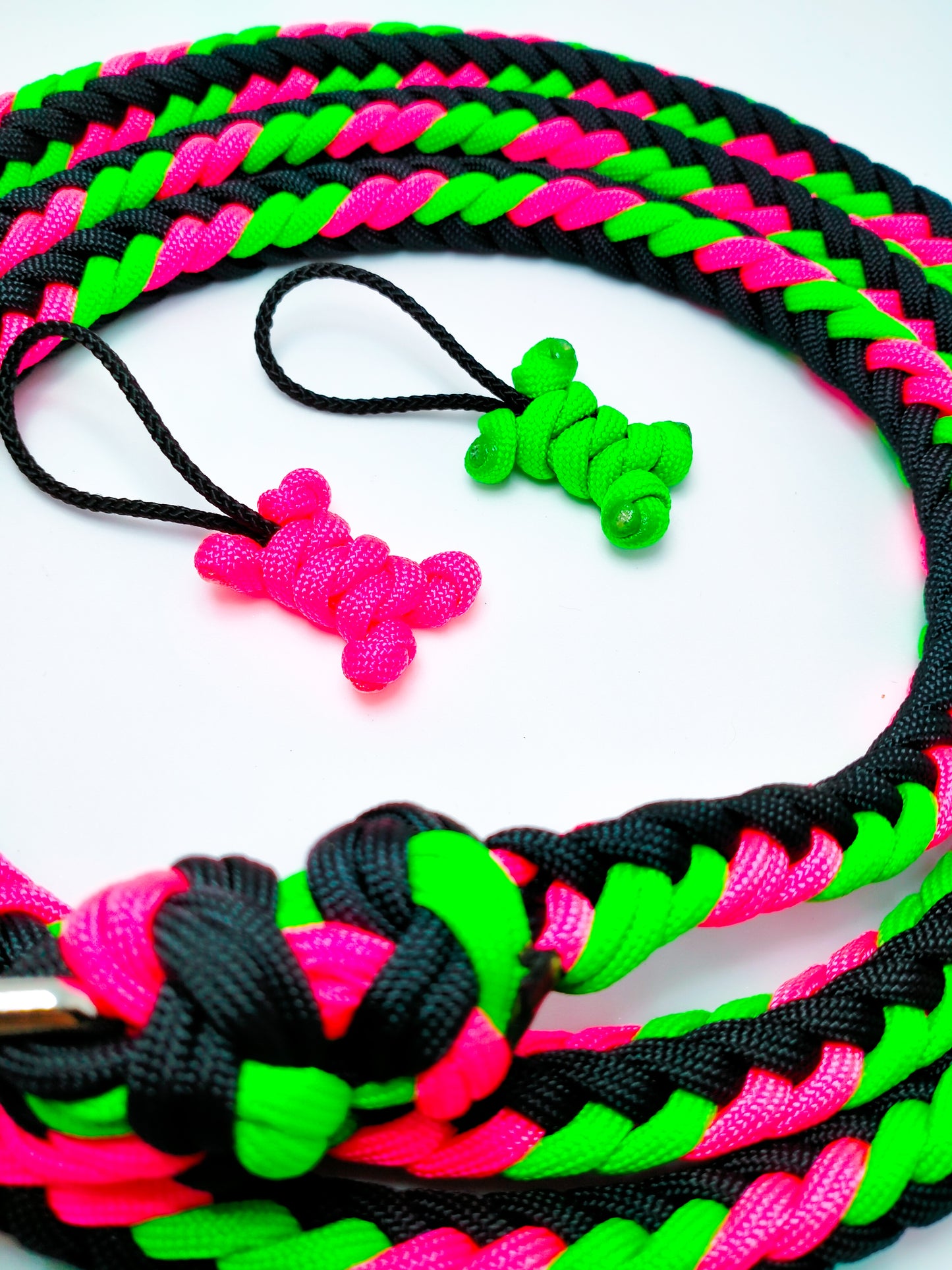 Adjustable Lead - Herringbone Kim & Milly's Cords 4 Paws Paracord Handmade Dog Accessories Customizable Made in Germany Shipping worldwide