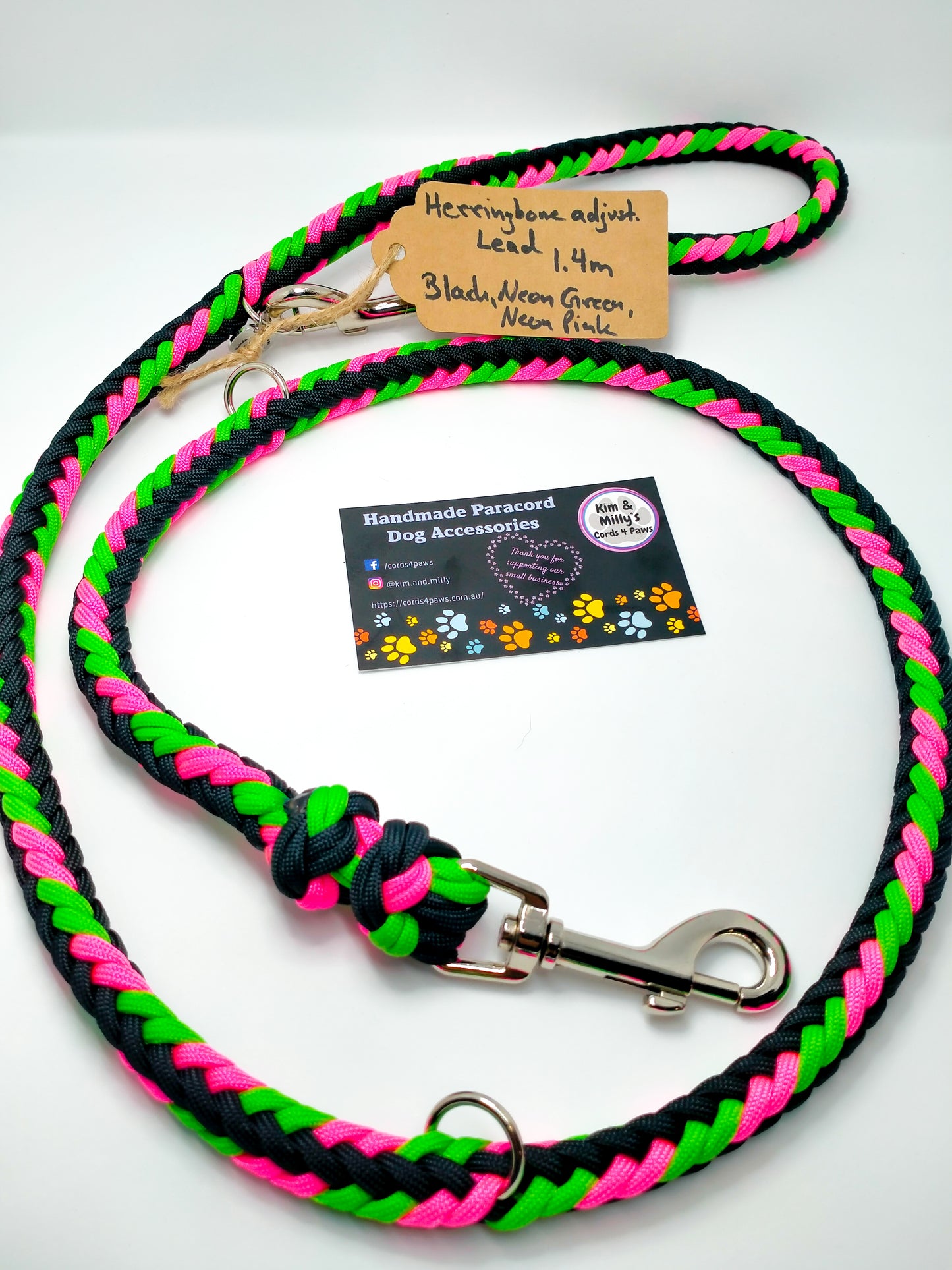 Adjustable Lead - Herringbone Kim & Milly's Cords 4 Paws Paracord Handmade Dog Accessories Customizable Made in Germany Shipping worldwide