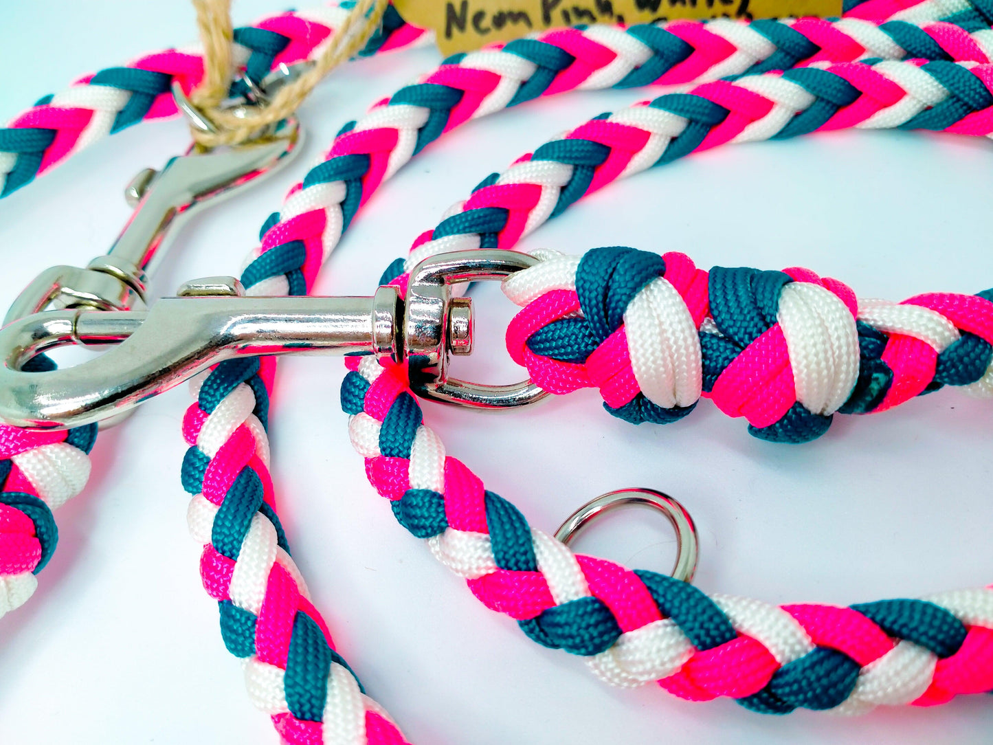 Adjustable Lead - 6 Strand Half Round Braid cords4paws Paracord Handmade Dog Accessories Customizable Made in Germany Shipping worldwide