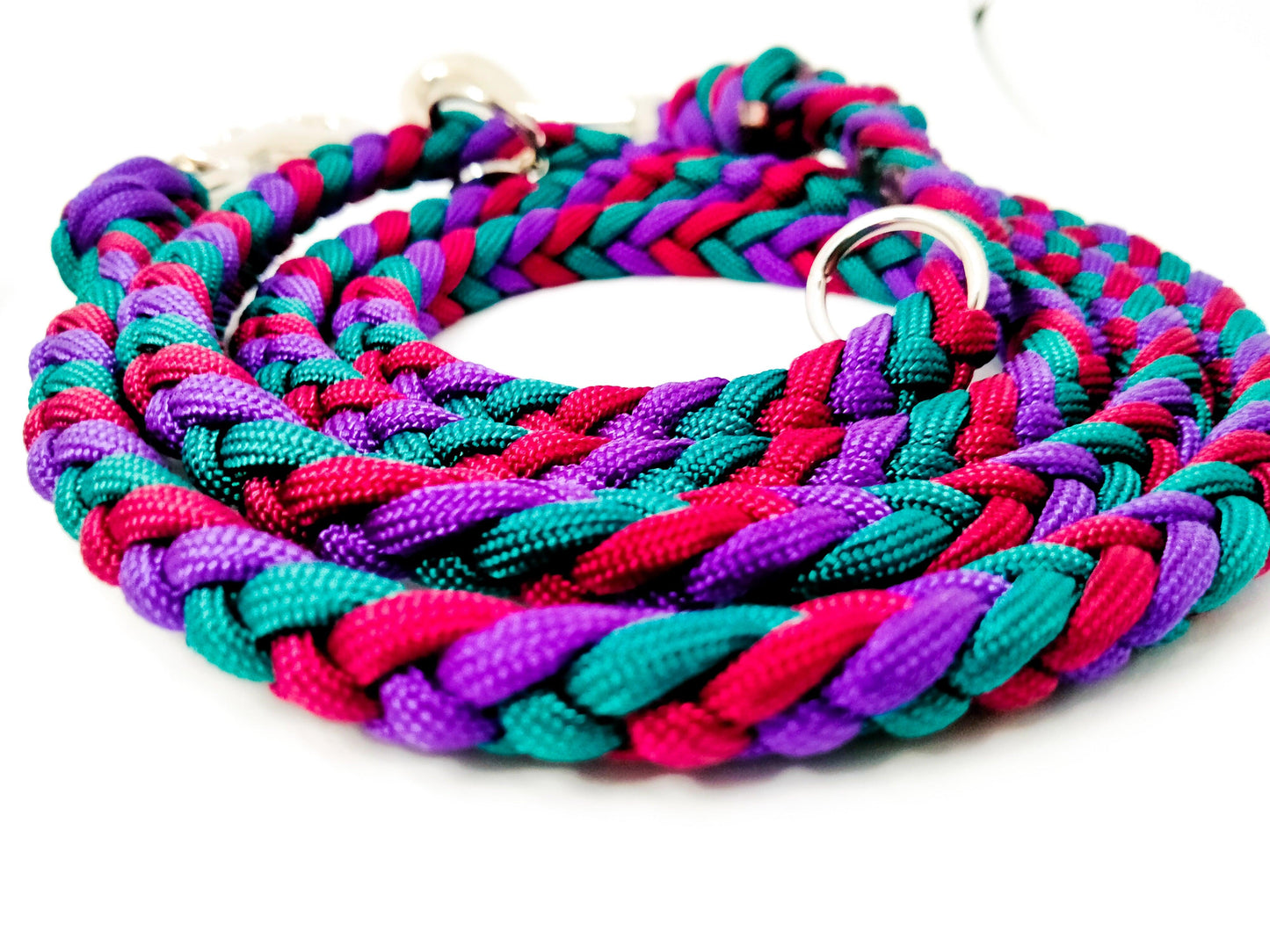Adjustable Lead - 6 Strand Half Round Braid cords4paws Paracord Handmade Dog Accessories Customizable Made in Germany Shipping worldwide