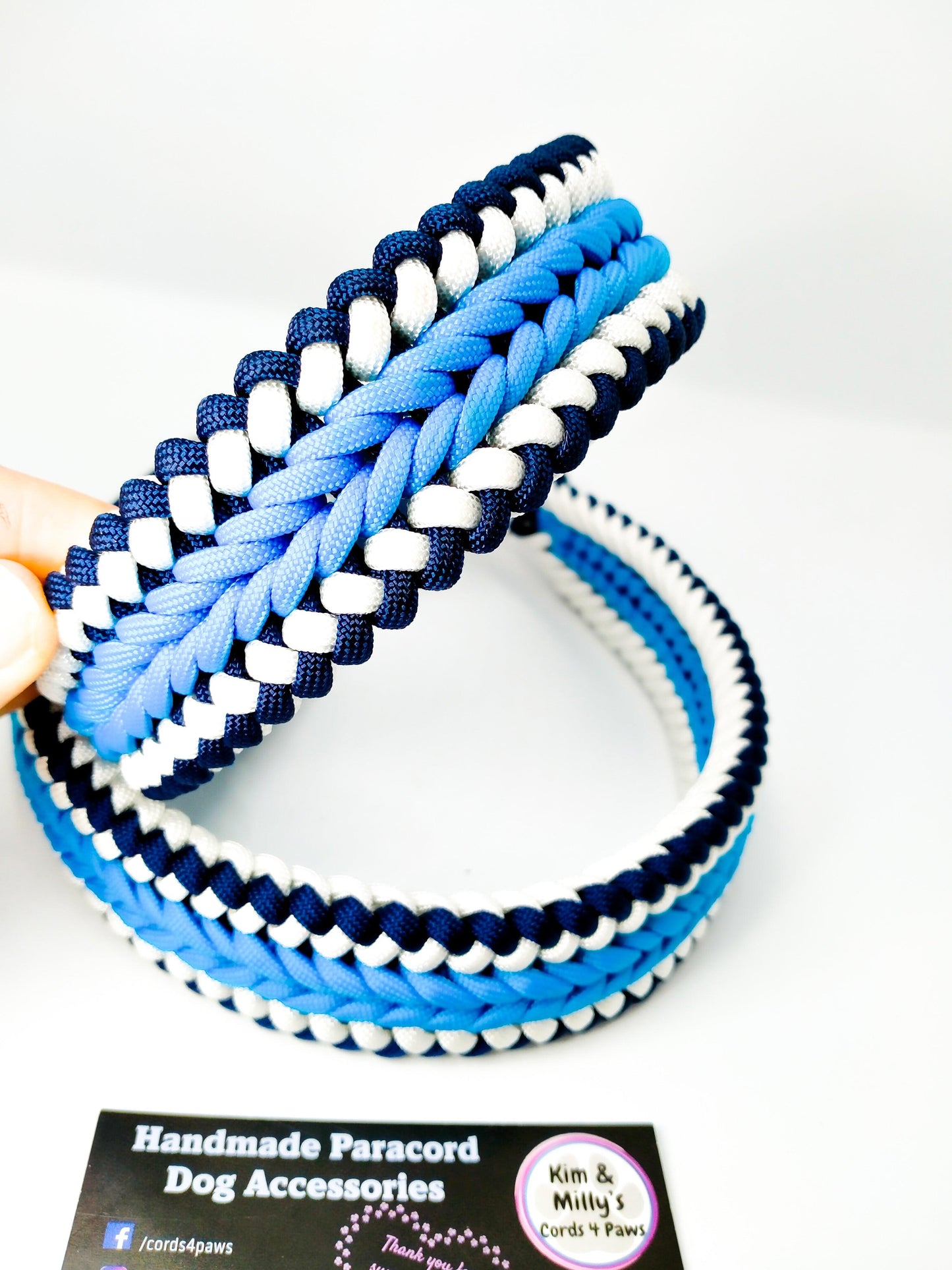 Dog Collar - "Endless Falls" cords4paws Paracord Handmade Dog Accessories Customizable Made in Germany Shipping worldwide