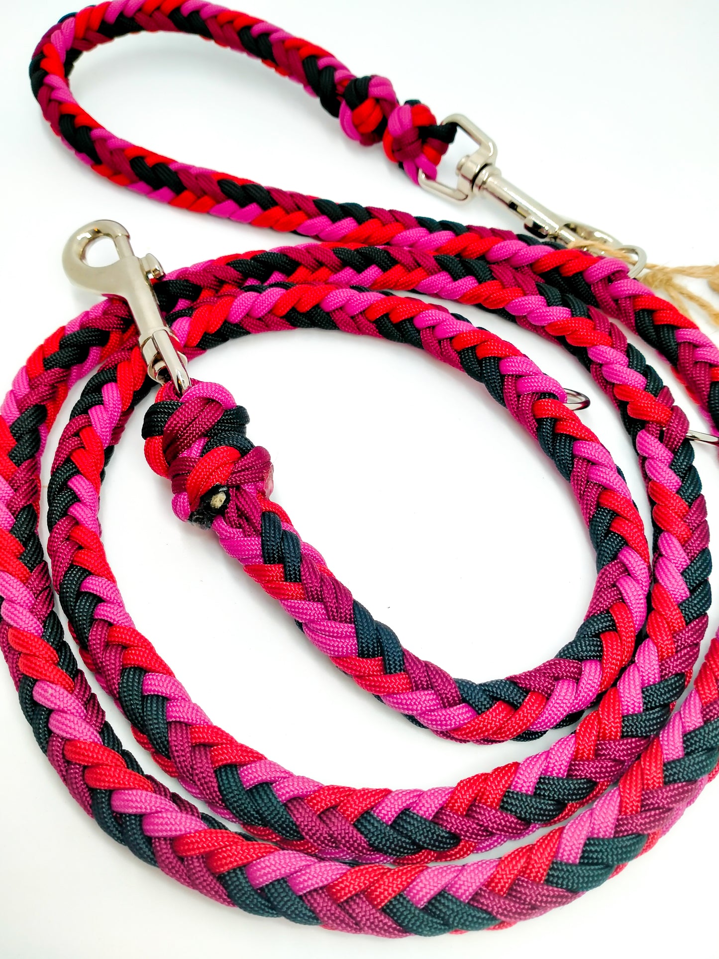 Adjustable Lead - Herringbone Kim & Milly's Cords 4 Paws Paracord Handmade Dog Accessories Customizable Made in Germany Shipping worldwide