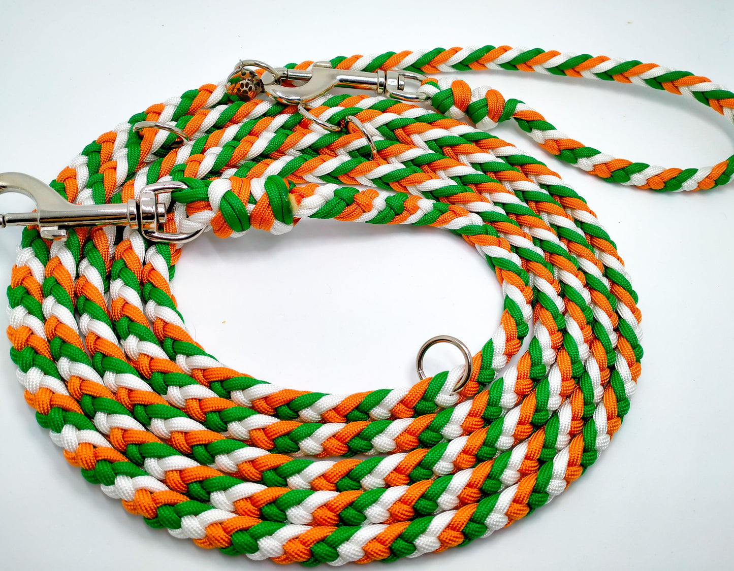 Adjustable Lead - 6 Strand Half Round Braid cords4paws Paracord Handmade Dog Accessories Customizable Made in Germany Shipping worldwide