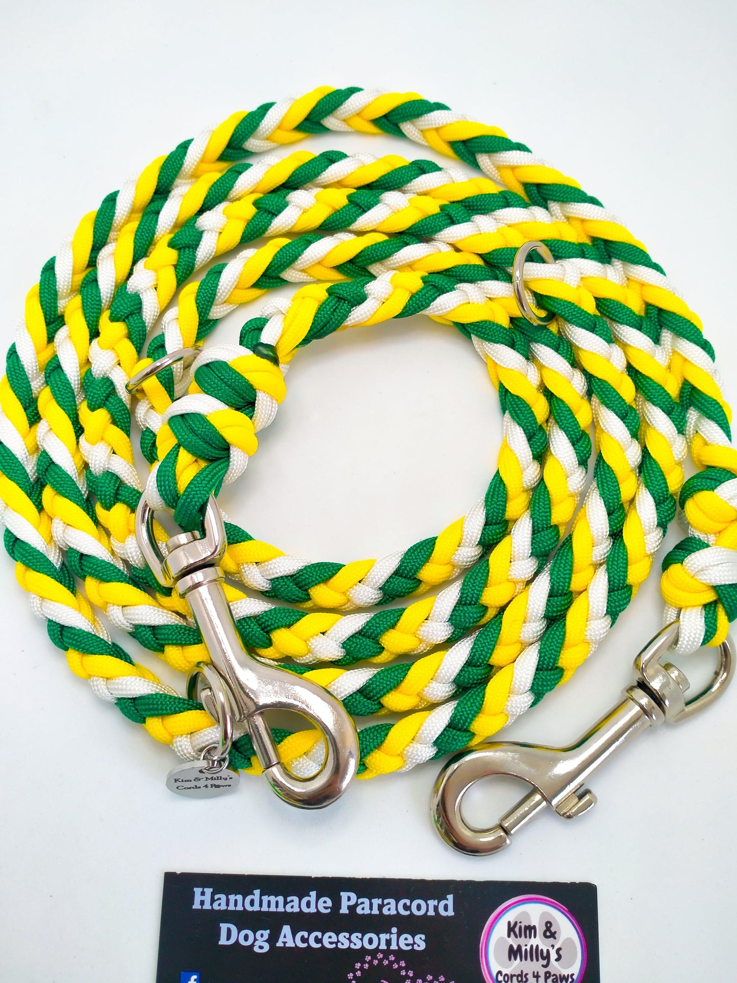 Adjustable Lead - 6 Strand Half Round Braid cords4paws Paracord Handmade Dog Accessories Customizable Made in Germany Shipping worldwide