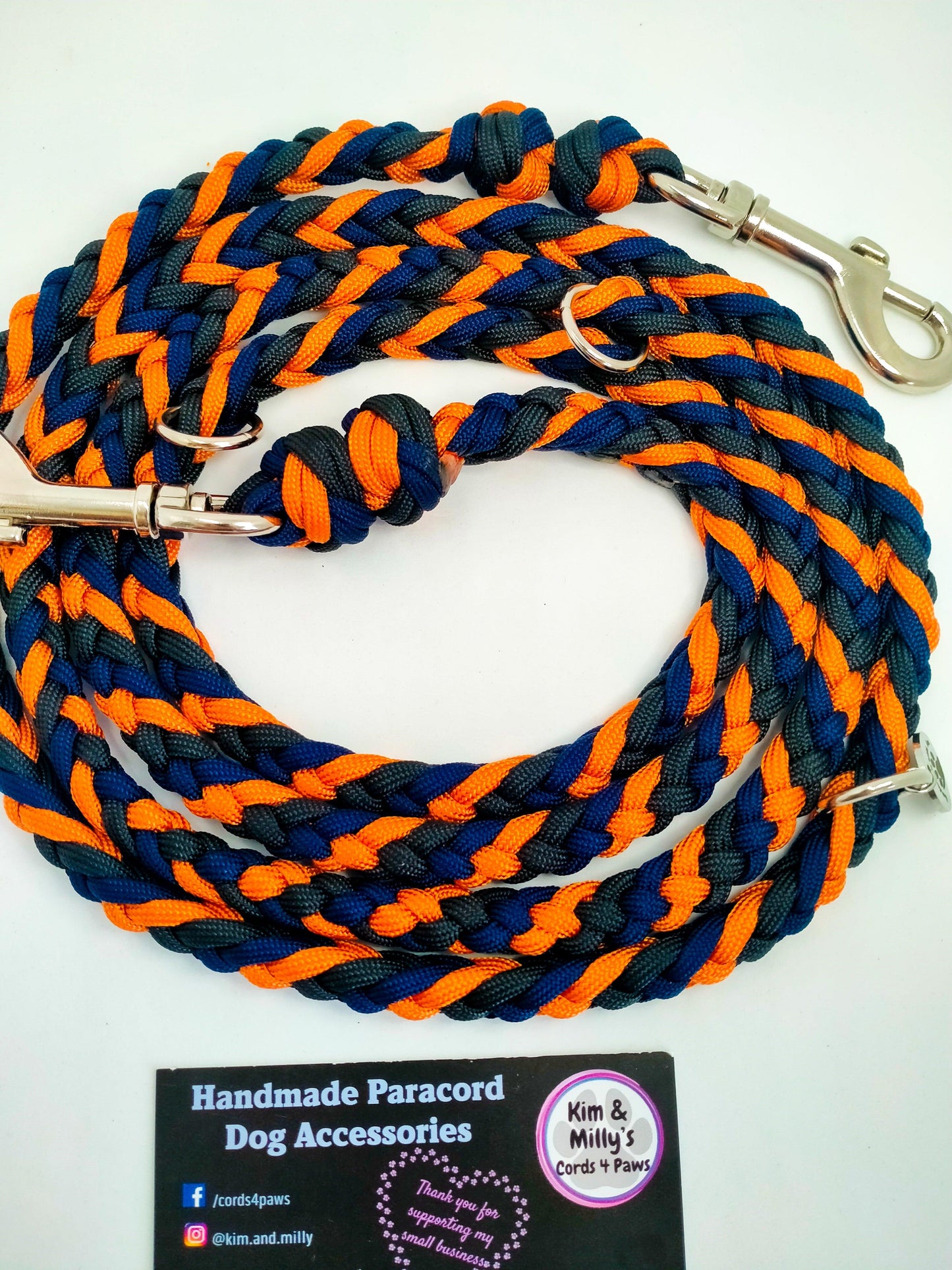 Adjustable Lead - 6 Strand Half Round Braid cords4paws Paracord Handmade Dog Accessories Customizable Made in Germany Shipping worldwide