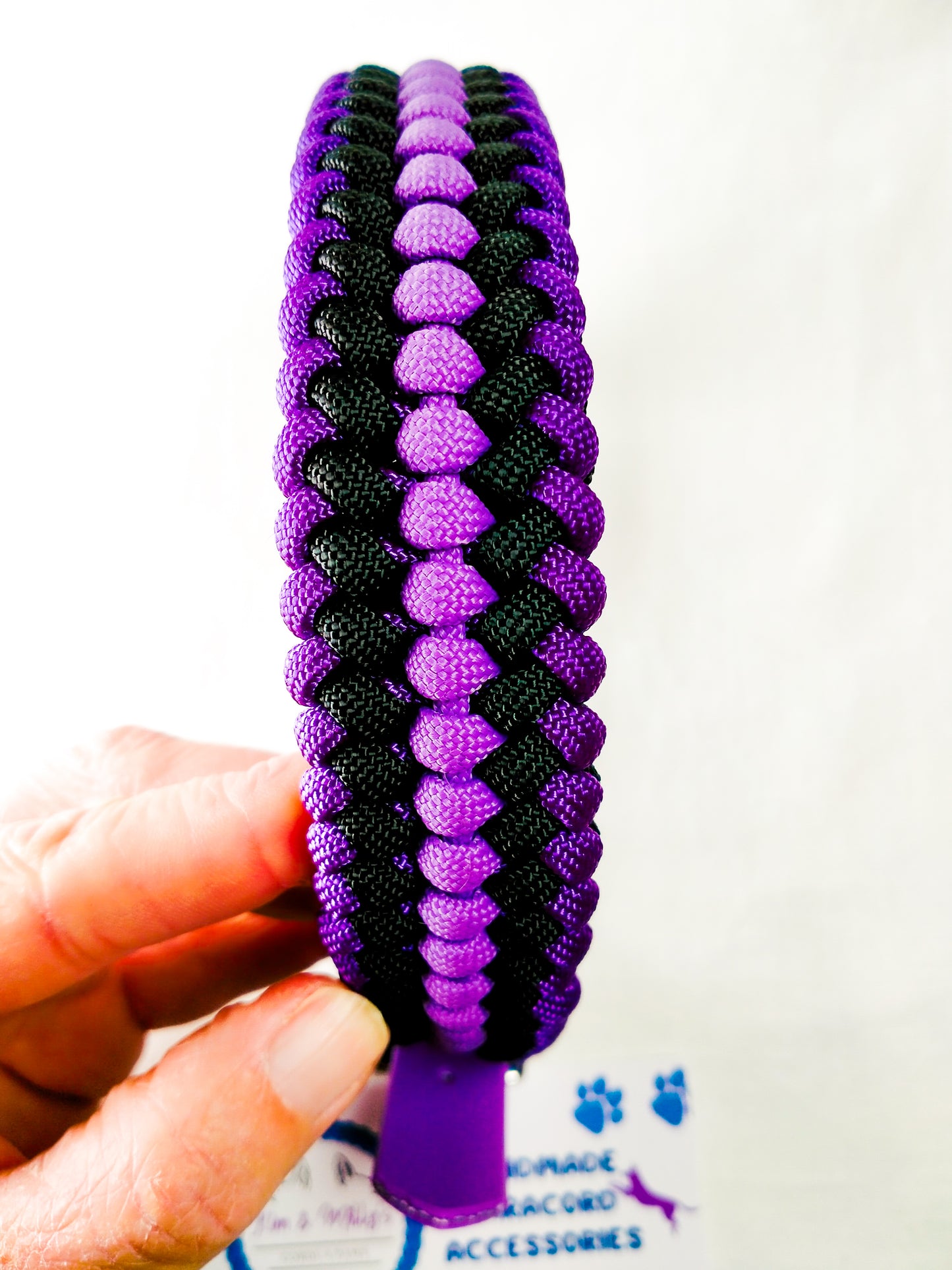 Pre-Made: Sanctified Collar, 30 - 39cm Kim & Milly's Cords 4 Paws Paracord Handmade Dog Accessories Customizable Made in Germany Shipping worldwide