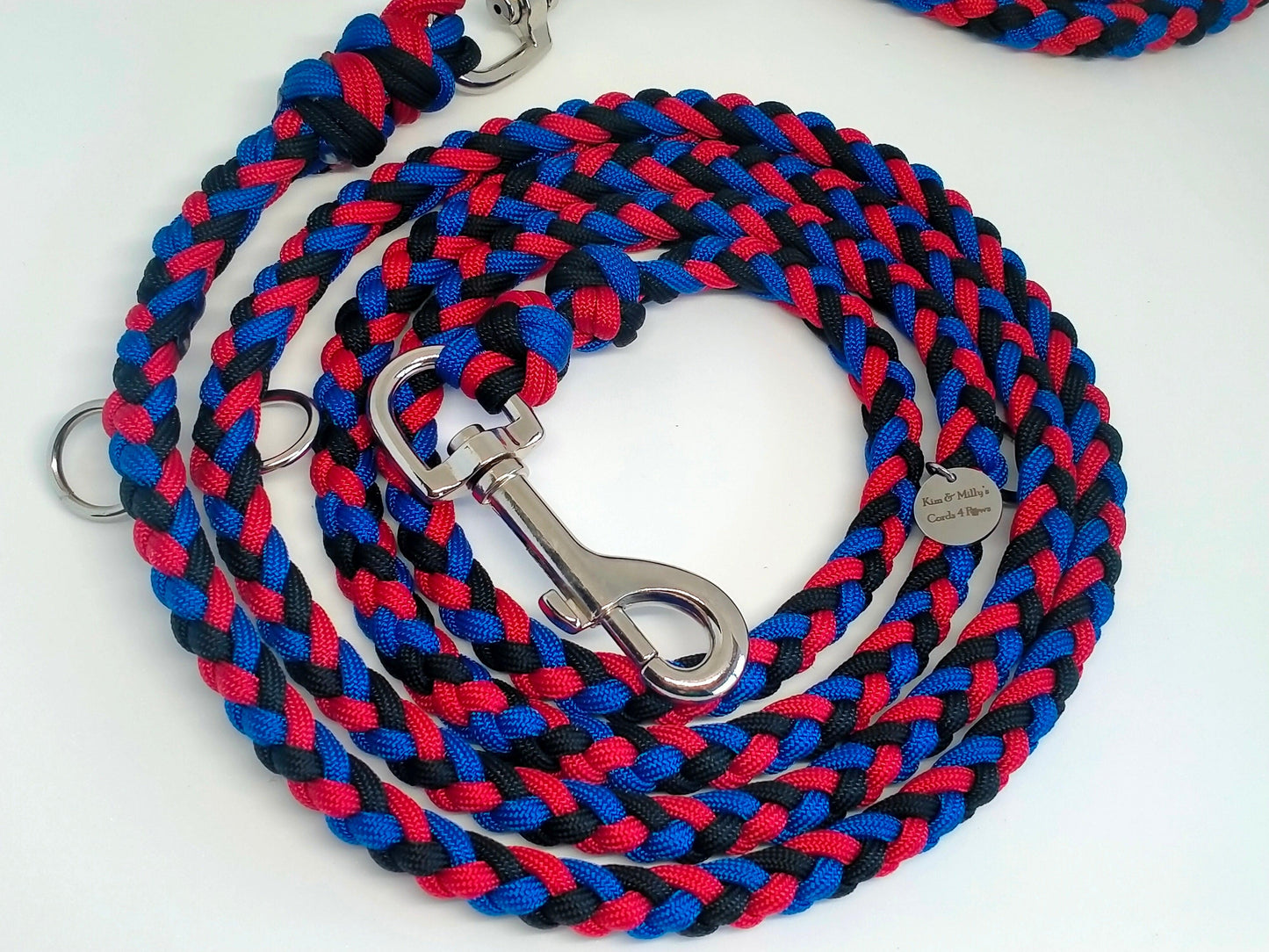 Adjustable Lead - 6 Strand Half Round Braid cords4paws Paracord Handmade Dog Accessories Customizable Made in Germany Shipping worldwide