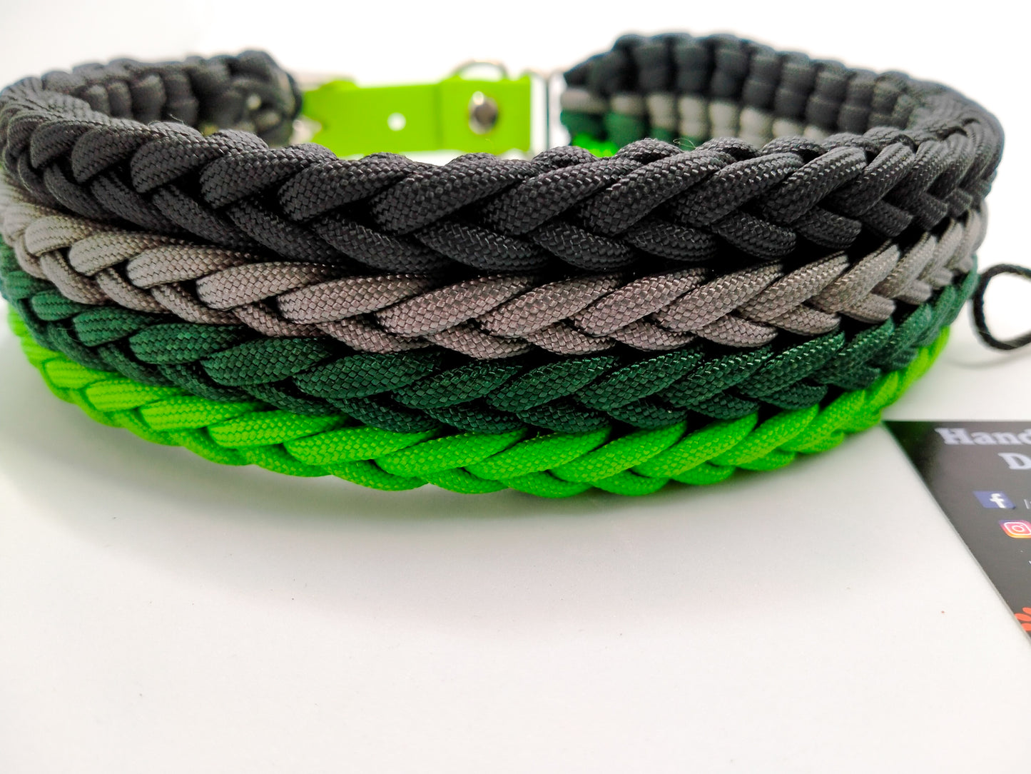 Dog Collar - "Kim's River Bar" Kim & Milly's Cords 4 Paws Paracord Handmade Dog Accessories Customizable Made in Germany Shipping worldwide