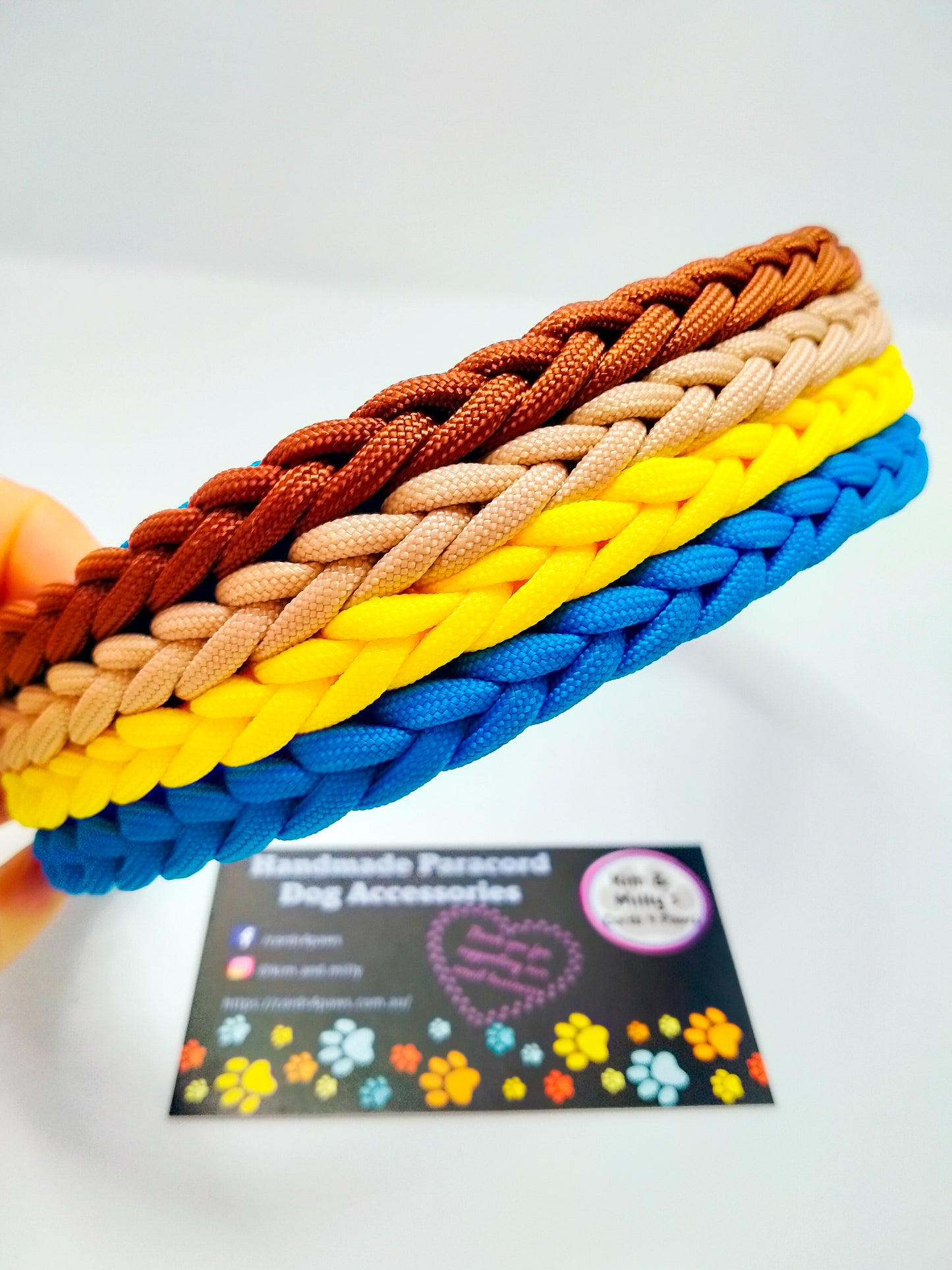 Dog Collar - "Kim's River Bar" Kim & Milly's Cords 4 Paws Paracord Handmade Dog Accessories Customizable Made in Germany Shipping worldwide