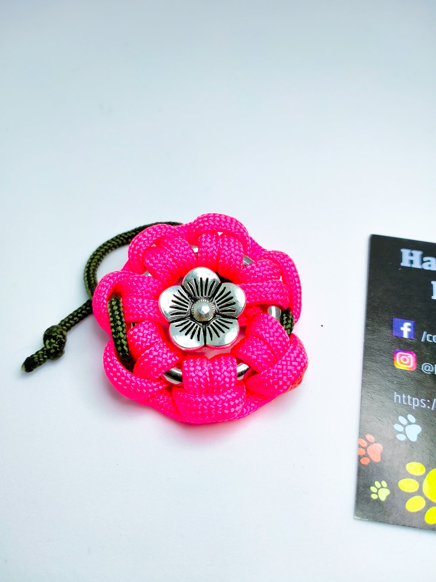 Collar Flower Charm Kim & Milly's Cords 4 Paws Paracord Handmade Dog Accessories Customizable Made in Germany Shipping worldwide