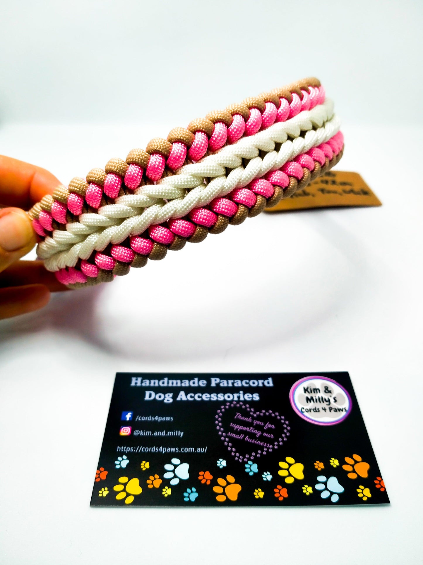 Dog Collar - "Endless Falls" cords4paws Paracord Handmade Dog Accessories Customizable Made in Germany Shipping worldwide