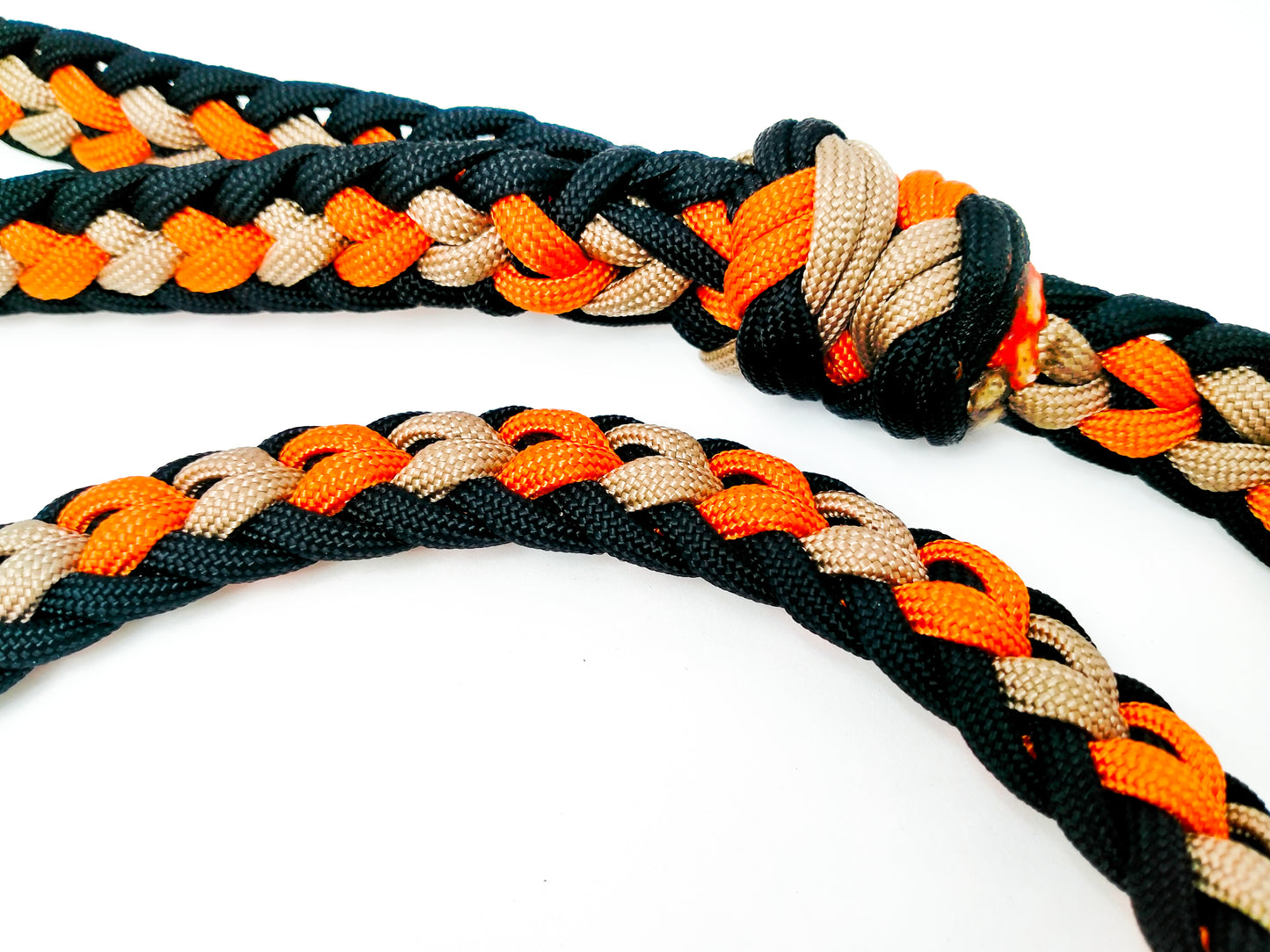 DELUXE EDITION: Leading Hearts Dog Lead Kim & Milly's Cords 4 Paws Paracord Handmade Dog Accessories Customizable Made in Germany Shipping worldwide