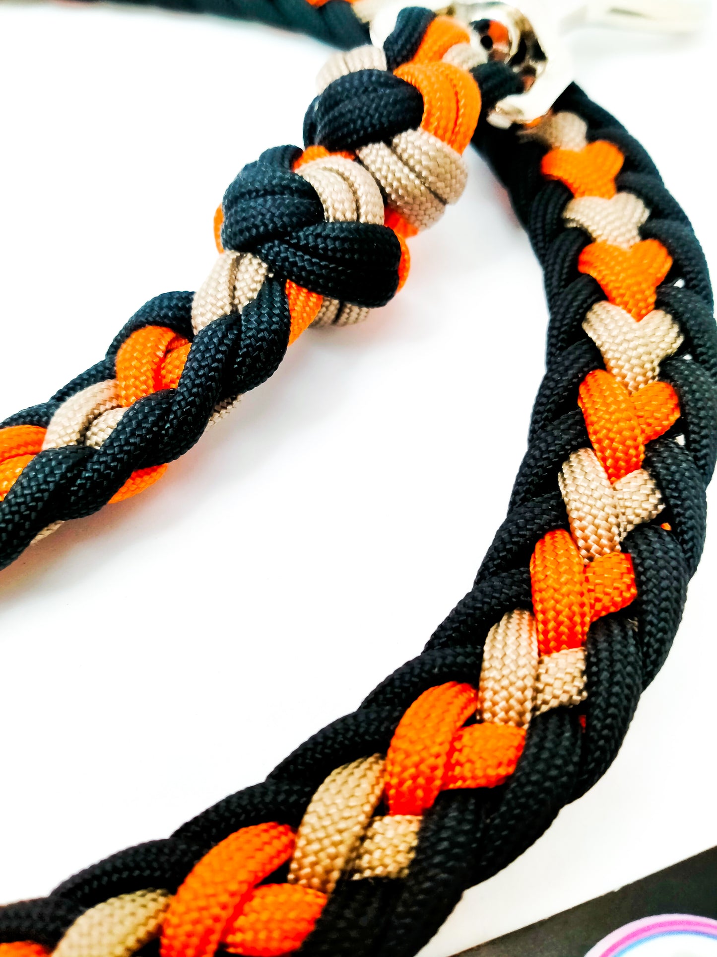 DELUXE EDITION: Leading Hearts Dog Lead Kim & Milly's Cords 4 Paws Paracord Handmade Dog Accessories Customizable Made in Germany Shipping worldwide