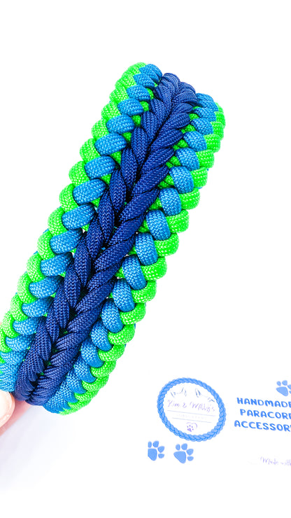 Pre Made Collar: Endless Falls, blue/greens, 40-49cm Kim & Milly's Cords 4 Paws Paracord Handmade Dog Accessories Customizable Made in Germany Shipping worldwide