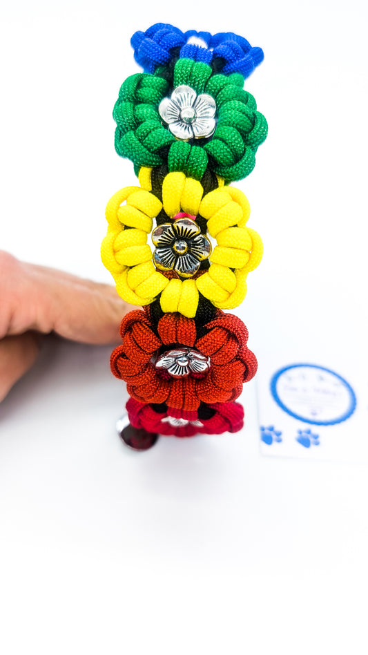 Pre Made: Kimmy's Blooms Collar, 29-39cm Rainbow colours Kim & Milly's Cords 4 Paws Paracord Handmade Dog Accessories Customizable Made in Germany Shipping worldwide